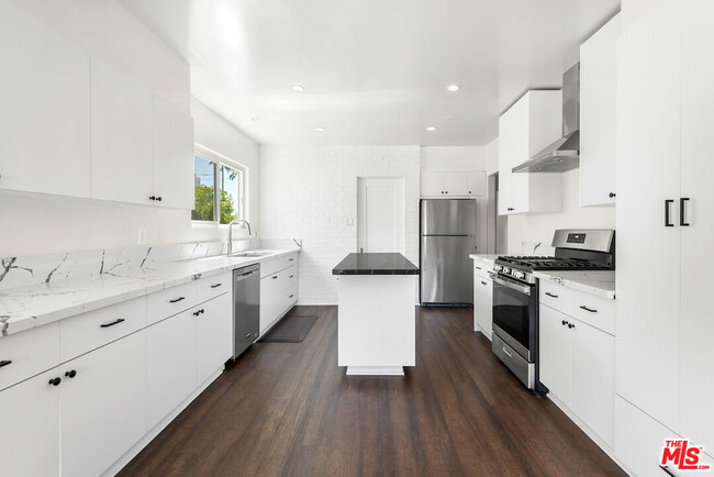 Building Photo - 7926 4th St