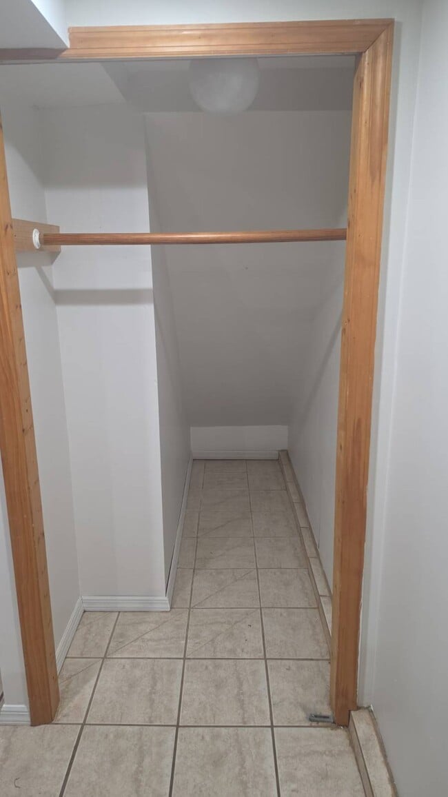 Building Photo - 45-1 21st Ave