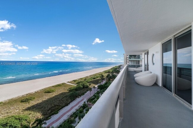 Building Photo - 5801 Collins Ave