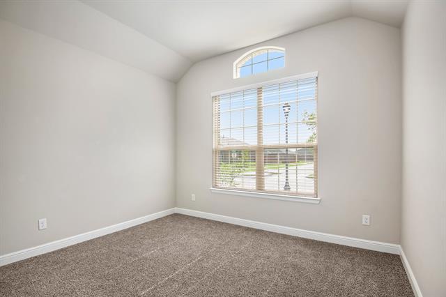 Building Photo - 229 Dunmore Dr