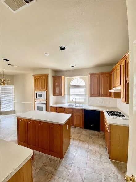 Building Photo - 8004 Case Dr