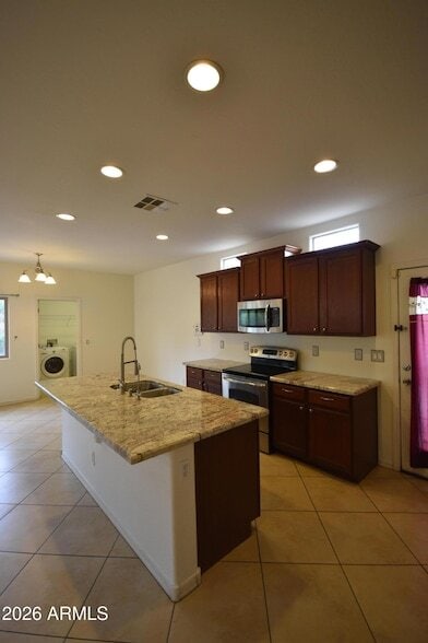 Building Photo - 7117 N 73rd Dr