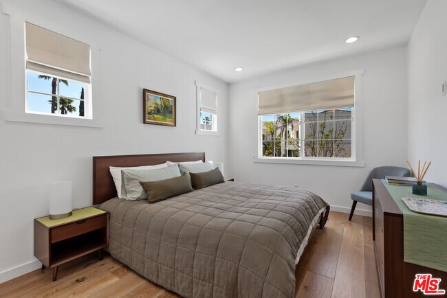 Building Photo - 23477 Palm Dr