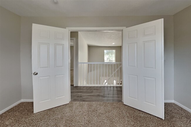 Building Photo - 11307 Sunshine Park Dr