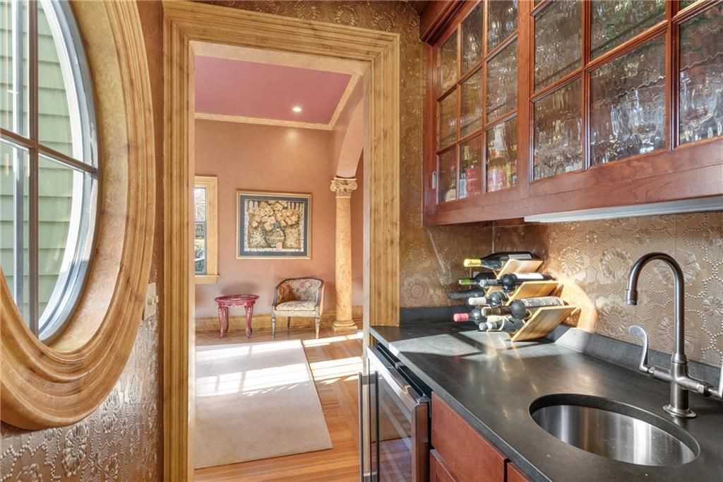 Building Photo - 287 Gibbs Ave