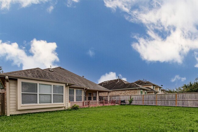 Building Photo - 2718 Ridgeglen Ln