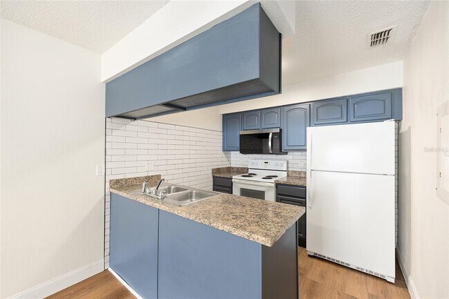 Building Photo - 3025 SE 55th Ave
