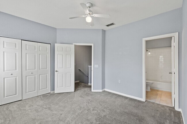 Building Photo - Charming Magnolia Place Townhome