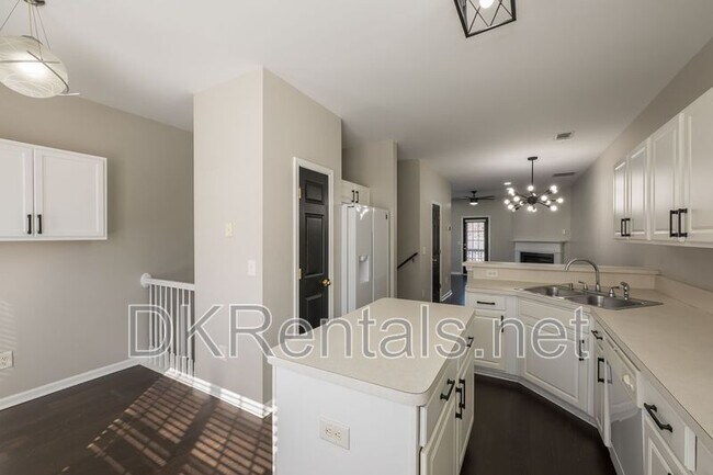 Building Photo - 3177 Mill Springs Cir NE