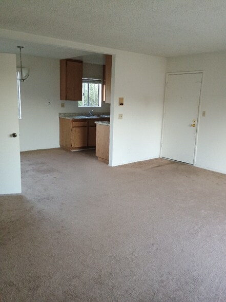 Building Photo - 27626 Violin Canyon Rd