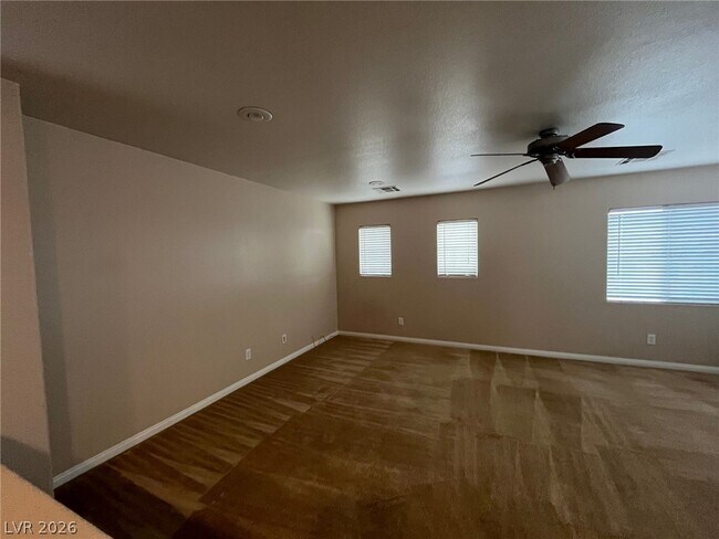 Building Photo - 933 Purdy Lodge St