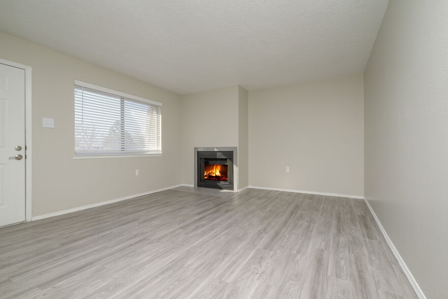 Primary Photo - Meadowlark Apartments