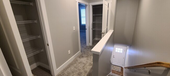 Building Photo - 570 Old US Hwy 70