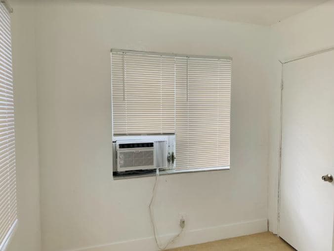 Building Photo - 691 NE 86th St