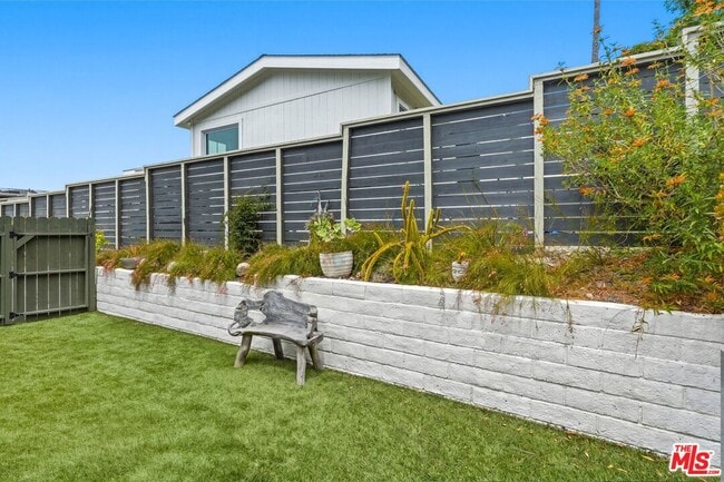 Building Photo - 29500 Heathercliff Rd