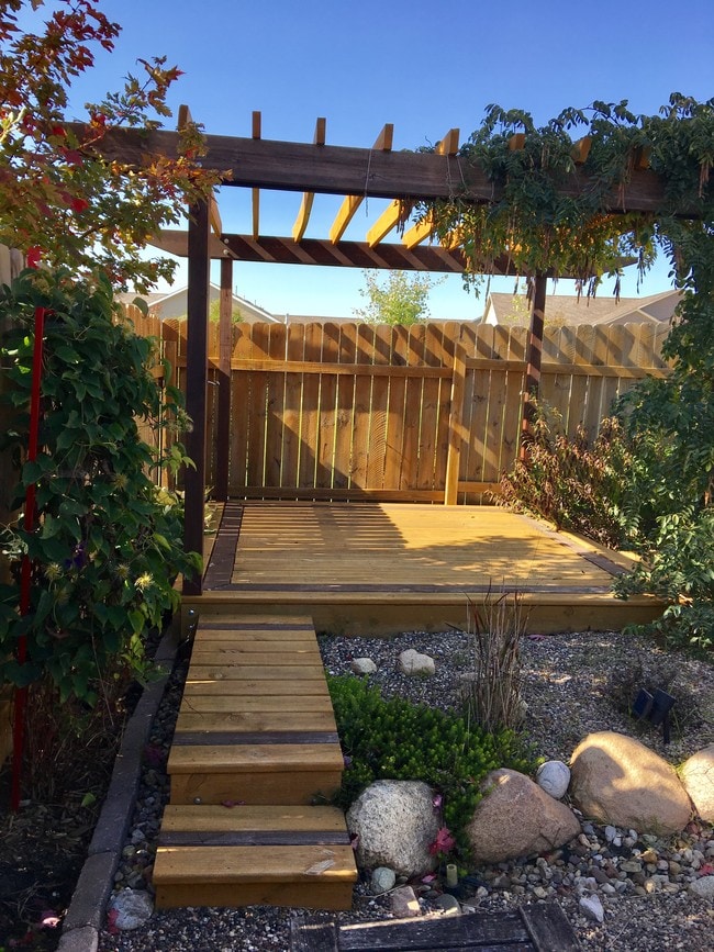 Building Photo - 5306 Meadowlark Ln