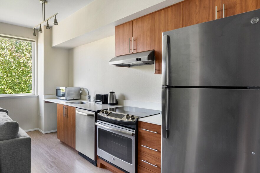 Building Photo - 4302 7th Ave NE