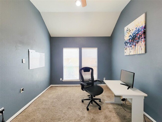 Building Photo - 22531 Windbourne Dr