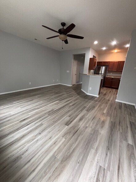 Building Photo - 190 Olde Towne Way