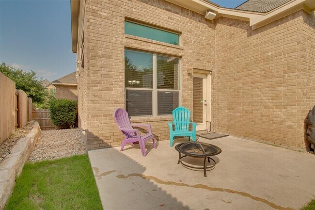 Building Photo - 12221 Montclair Bend