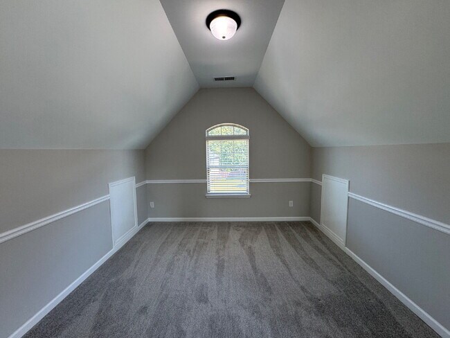 Building Photo - Move-In Ready 5-Bedroom Retreat in Whisper...