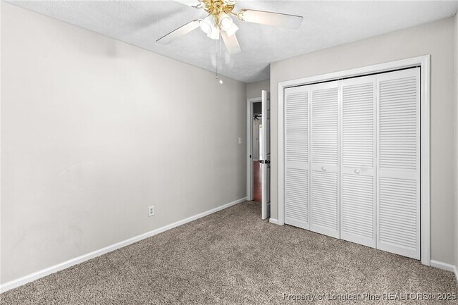 Building Photo - 6924 Woodmark Dr