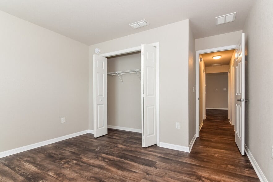 Building Photo - 34835 Redding Ln