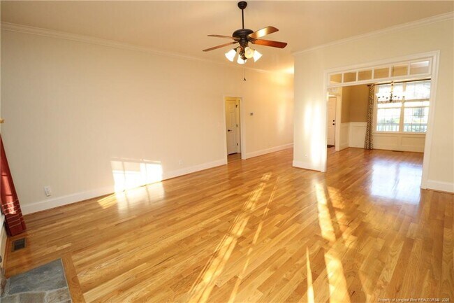 Building Photo - 7124 Blue Juniper Ct