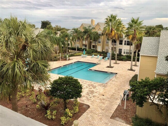 Building Photo - 1055 S Hiawassee Rd