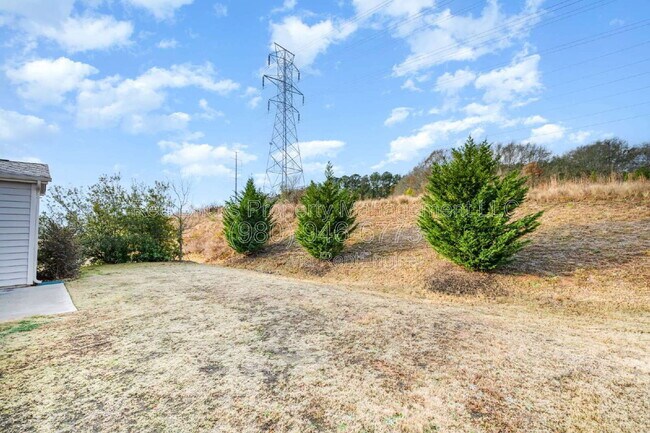 Building Photo - 19016 Yellow Birch Dr