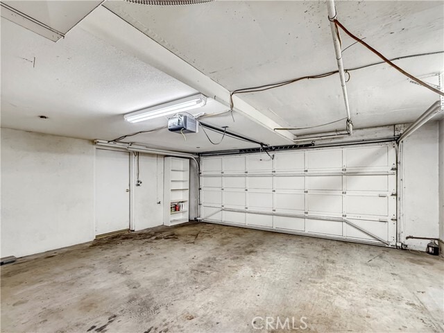 Building Photo - 468 W Huntington Dr
