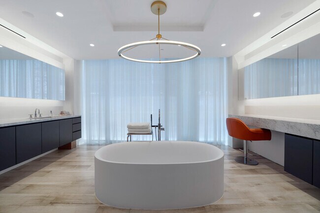 Building Photo - 9001 Collins Ave