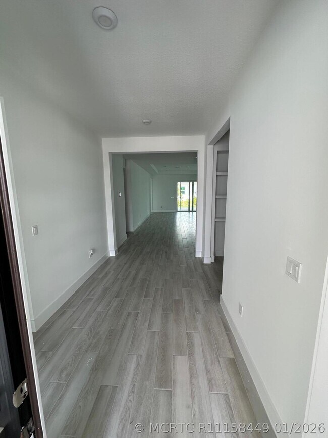 Building Photo - 12166 Viridian Blvd