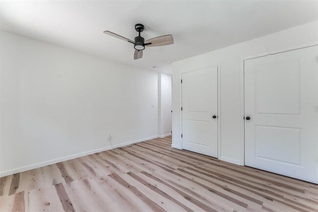 Building Photo - 1421 NE 8th St