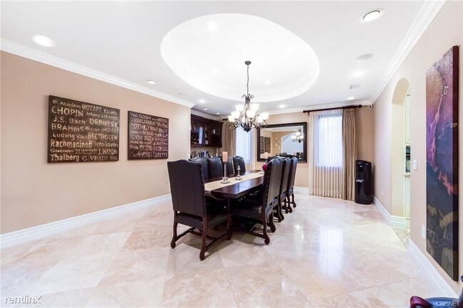 Building Photo - 6 br, 6.5 bath House - 12530 Collins St