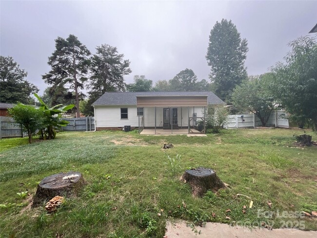 Building Photo - 5319 Winterhaven Dr