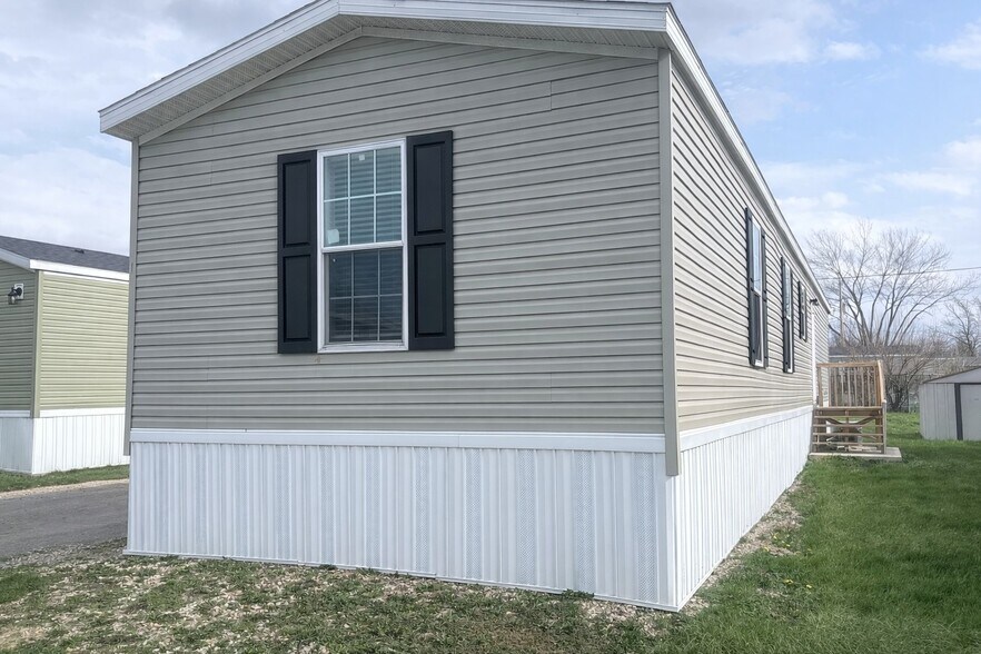 Building Photo - 10610 State Rte 762