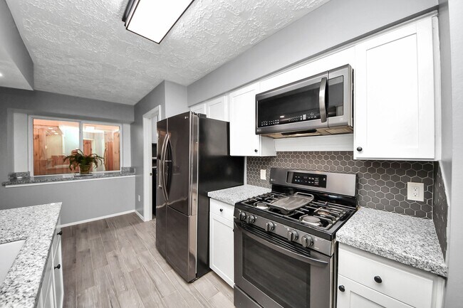 Building Photo - 3514 Spanish Acorn Ln