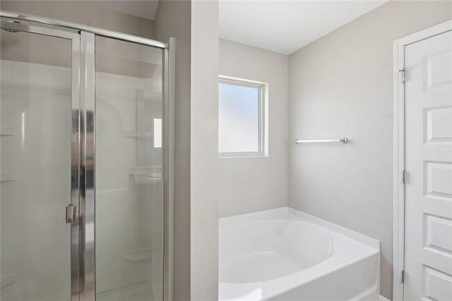 Building Photo - 462 Fredrick Dr