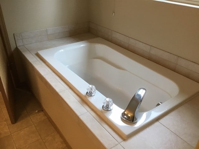 Building Photo - 37828 Hamilton Ridge Dr