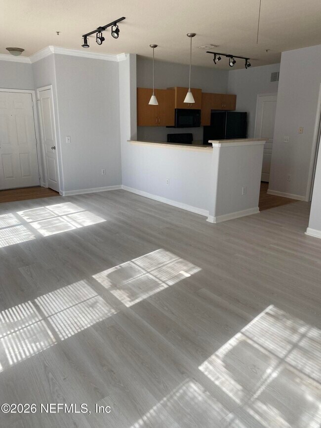 Building Photo - 8290 Gate Pkwy W