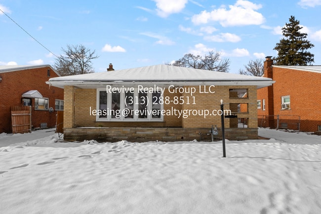 Primary Photo - 20241 Kentfield St