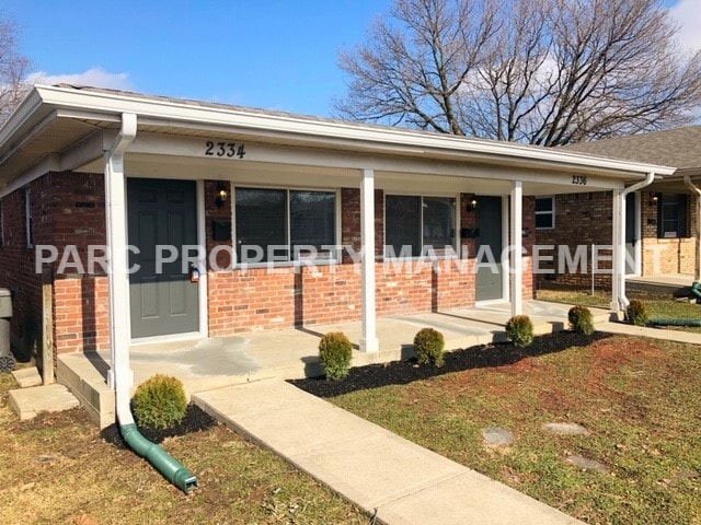 Primary Photo - 2334 Walker Ave