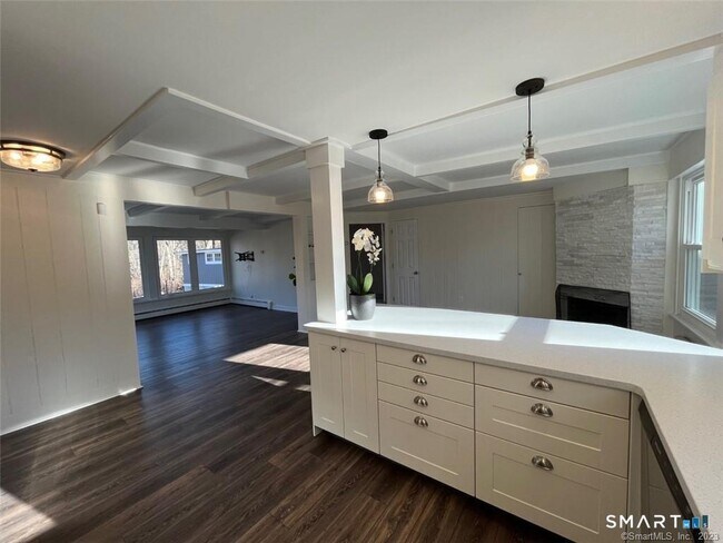 Building Photo - 115 Seir Hill Rd