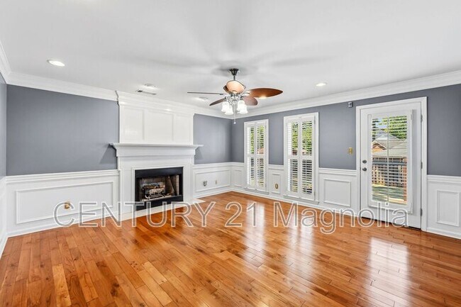 Building Photo - 299 Ashbrook Dr