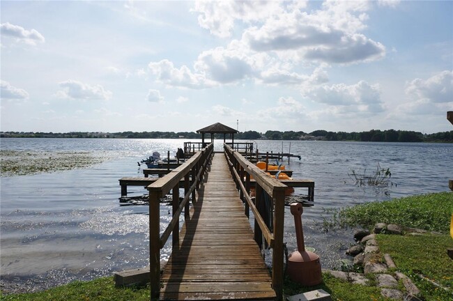 Building Photo - Cypress Landing - Community Pool