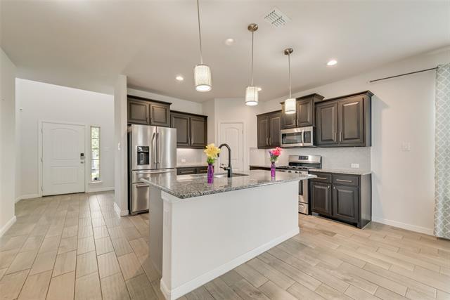 Building Photo - 9905 Wynndel Trl