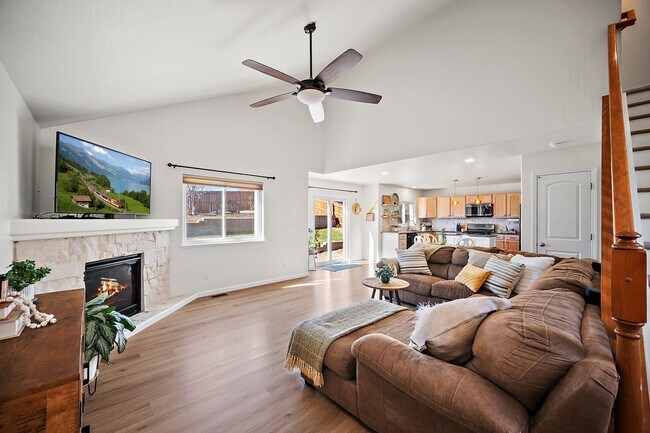 Building Photo - Beautiful Recently Renovated 4 Bed 4 Bath Home In Fountain!!!!