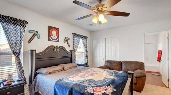 Building Photo - 4 Bed 3 Bath