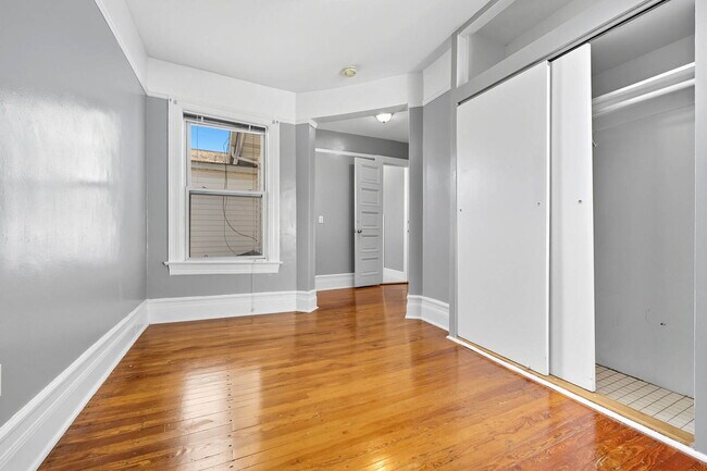 Building Photo - 165 Park Ave